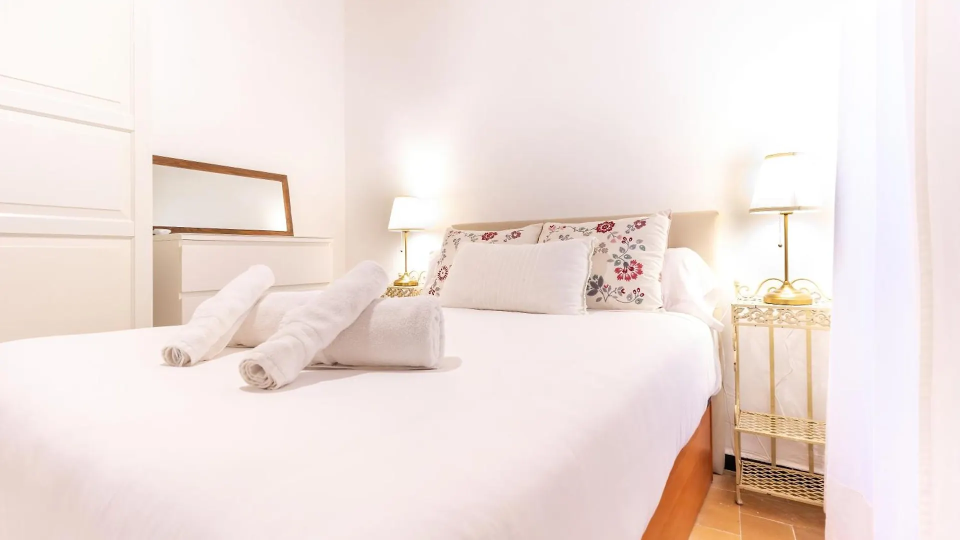 Alohamundi Castilla IV Seville Apartment